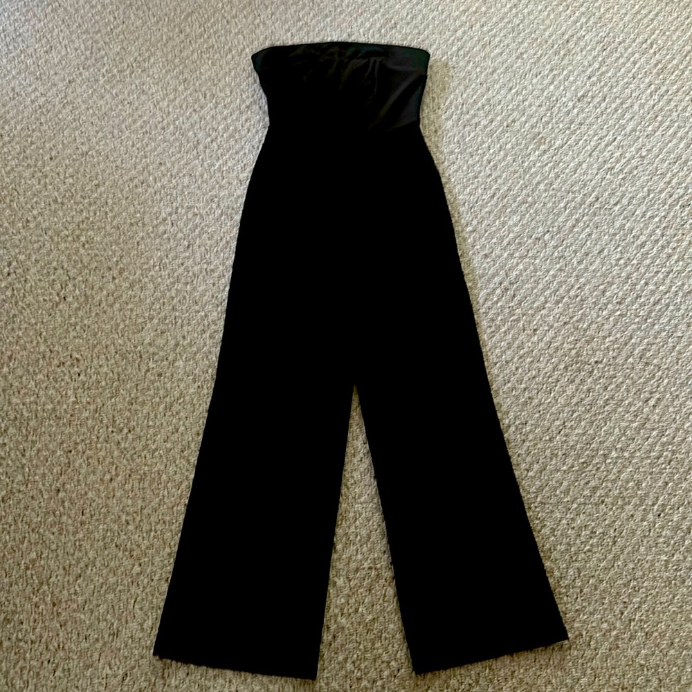 NWT WIDE LEG BLACK JUMPSUIT STRAPLESS SZ S